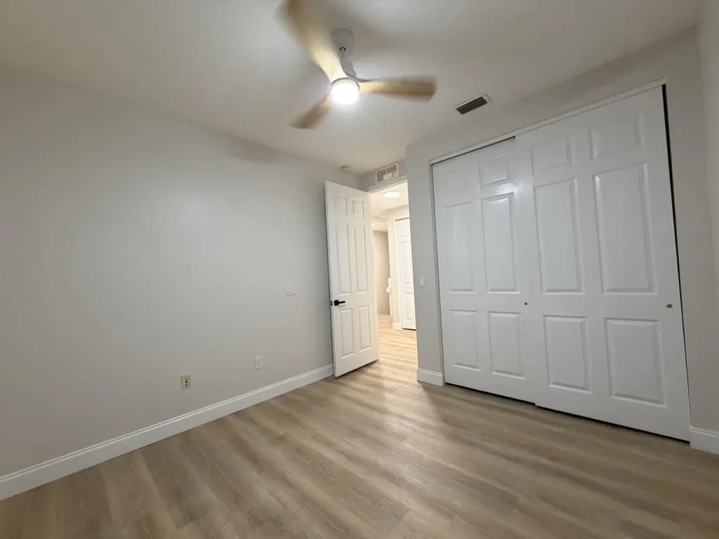 6268 S Military Trail Lake Worth FL 33463