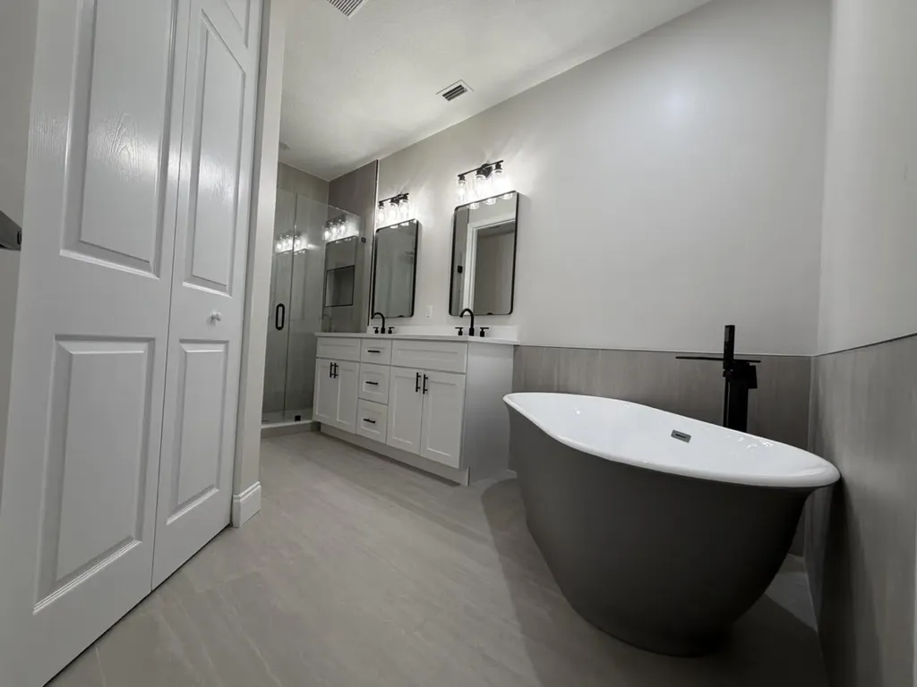 6268 S Military Trail Lake Worth FL 33463