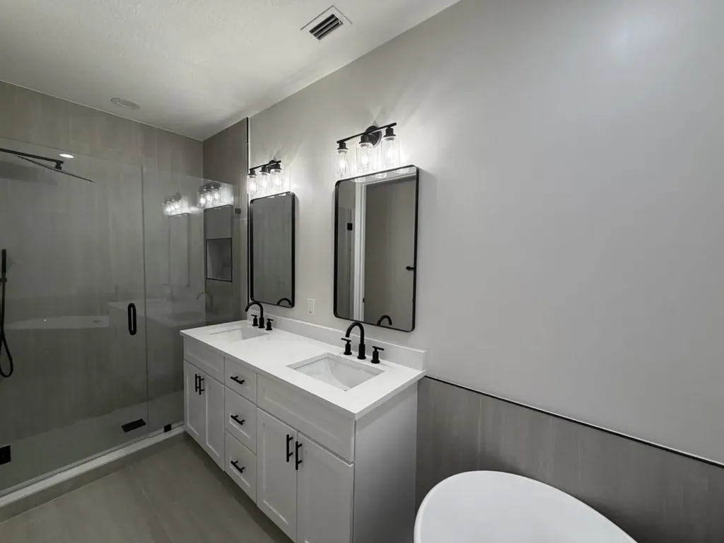 6268 S Military Trail Lake Worth FL 33463