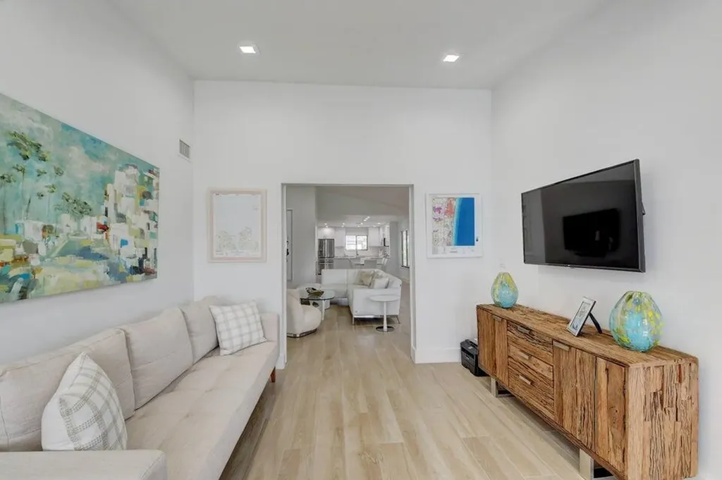 7362 Clunie Place Delray Beach FL 33446