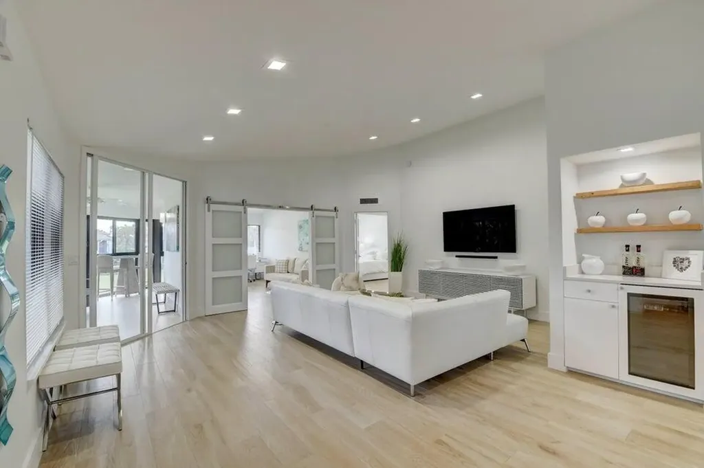 7362 Clunie Place Delray Beach FL 33446
