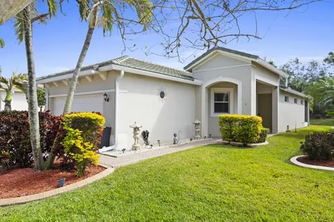 333 SW Coconut Key Way Port St Lucie FL 34986