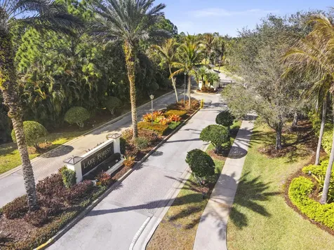 333 SW Coconut Key Way Port St Lucie FL 34986