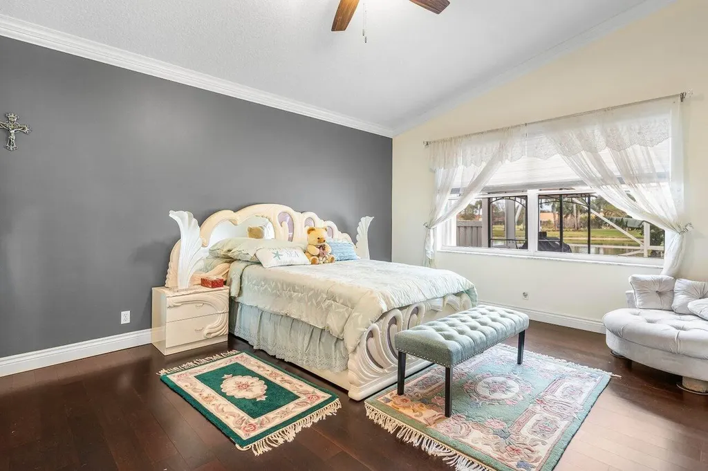 21196 Via Ventura Boca Raton FL 33433