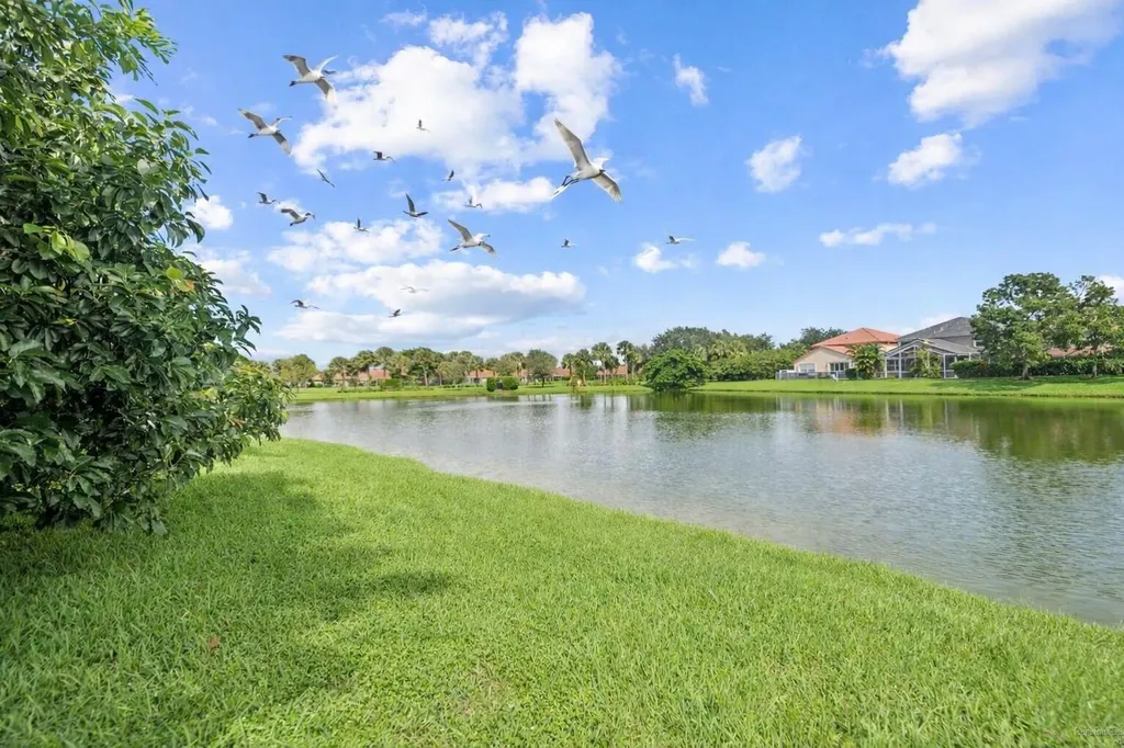 21196 Via Ventura Boca Raton FL 33433