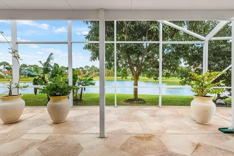 21196 Via Ventura Boca Raton FL 33433