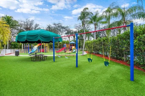 21196 Via Ventura Boca Raton FL 33433