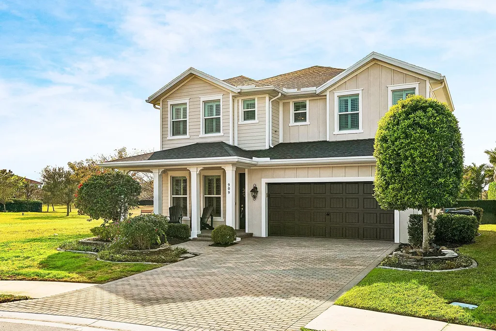 909 Deer Haven Drive Loxahatchee FL 33470