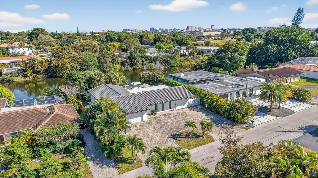 876 NW 6th Avenue Boca Raton FL 33432