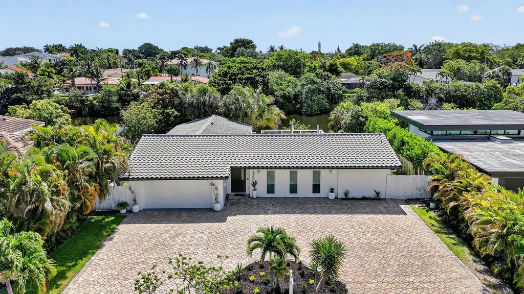 876 NW 6th Avenue Boca Raton FL 33432