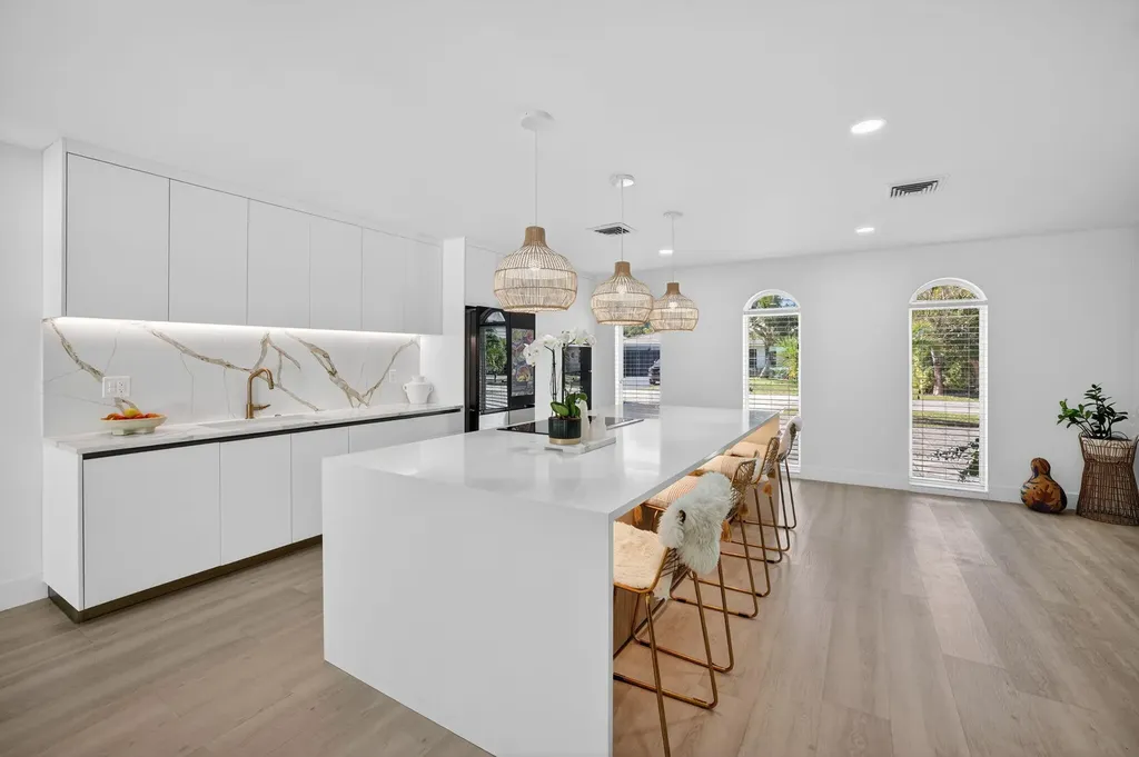 876 NW 6th Avenue Boca Raton FL 33432