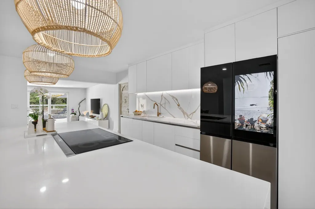876 NW 6th Avenue Boca Raton FL 33432