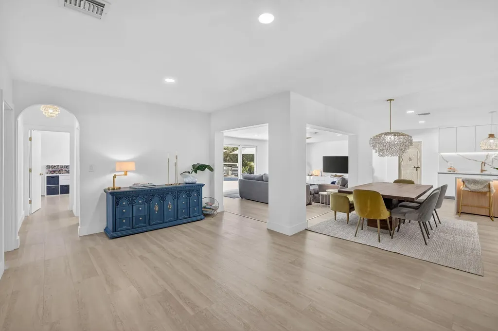 876 NW 6th Avenue Boca Raton FL 33432