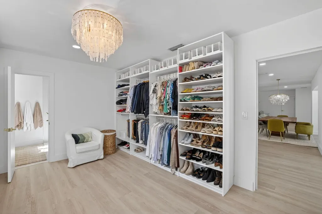 876 NW 6th Avenue Boca Raton FL 33432
