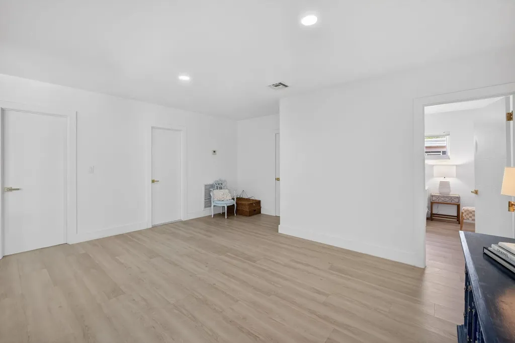 876 NW 6th Avenue Boca Raton FL 33432