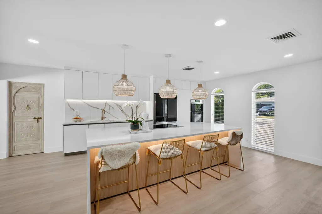 876 NW 6th Avenue Boca Raton FL 33432