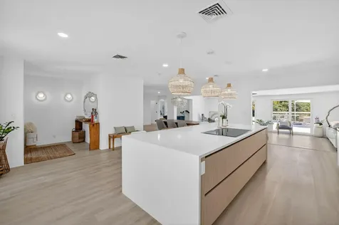 876 NW 6th Avenue Boca Raton FL 33432