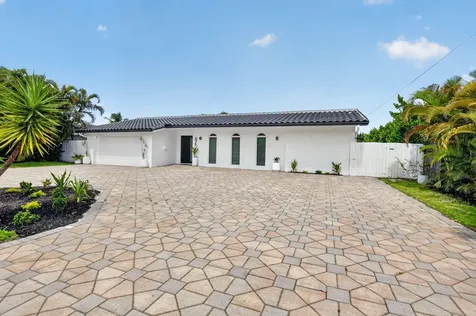 876 NW 6th Avenue Boca Raton FL 33432