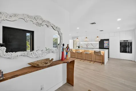 876 NW 6th Avenue Boca Raton FL 33432