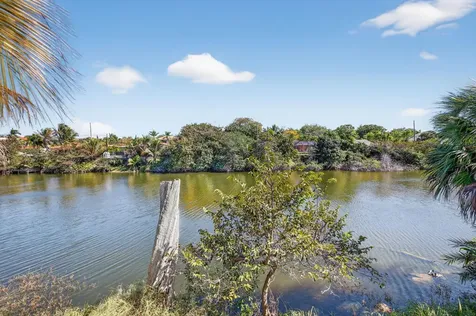 876 NW 6th Avenue Boca Raton FL 33432