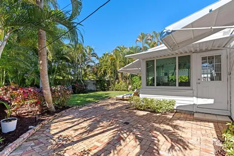 1517 N Palmway Lake Worth Beach FL 33460