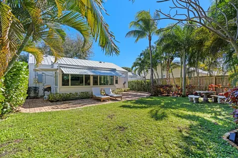 1517 N Palmway Lake Worth Beach FL 33460