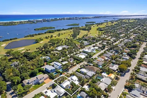 1517 N Palmway Lake Worth Beach FL 33460