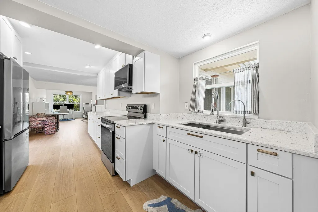 435 NE 35th Street Boca Raton FL 33431