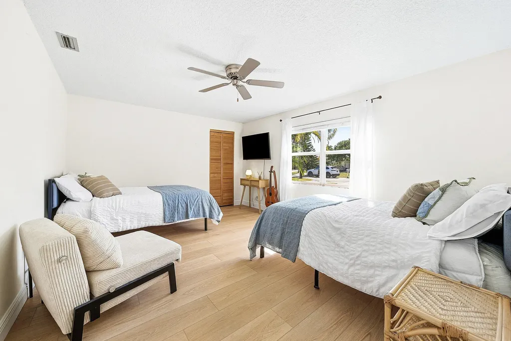 435 NE 35th Street Boca Raton FL 33431