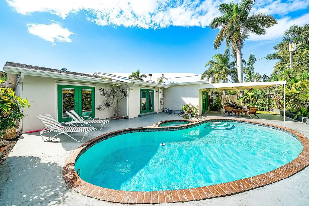 435 NE 35th Street Boca Raton FL 33431