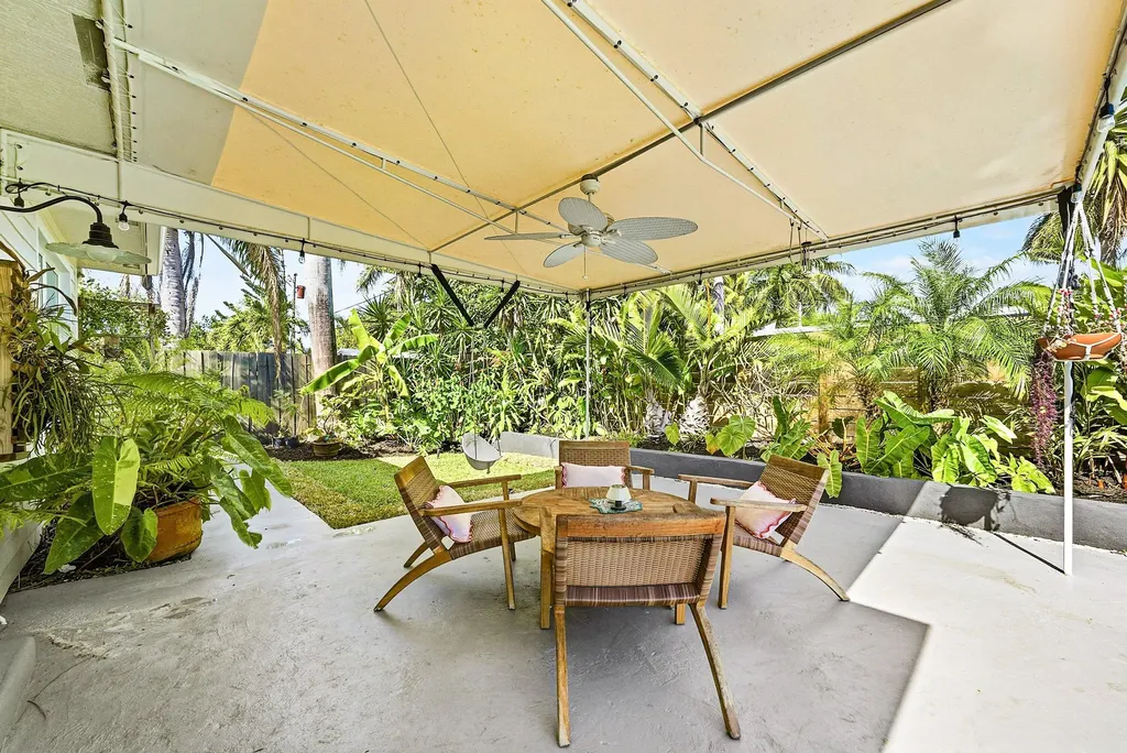 435 NE 35th Street Boca Raton FL 33431