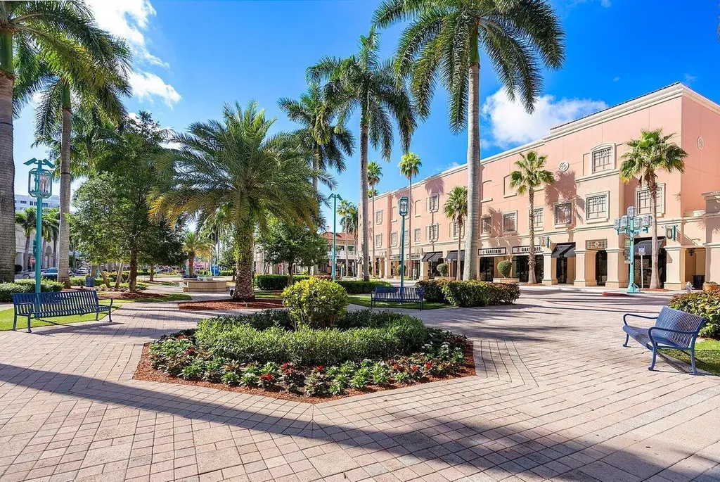 435 NE 35th Street Boca Raton FL 33431