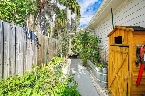 435 NE 35th Street Boca Raton FL 33431