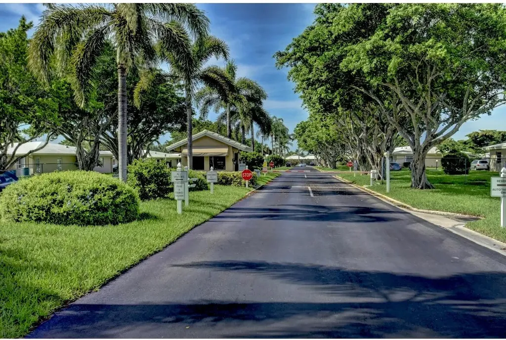 8786 Belle Aire Drive Boca Raton FL 33433