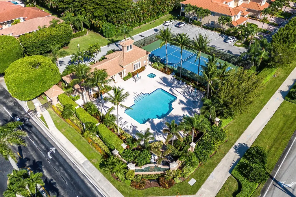 5827 Via De La Plata Circle Delray Beach FL 33484