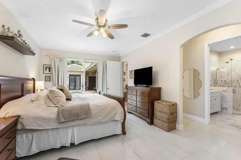 5827 Via De La Plata Circle Delray Beach FL 33484