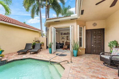 5827 Via De La Plata Circle Delray Beach FL 33484