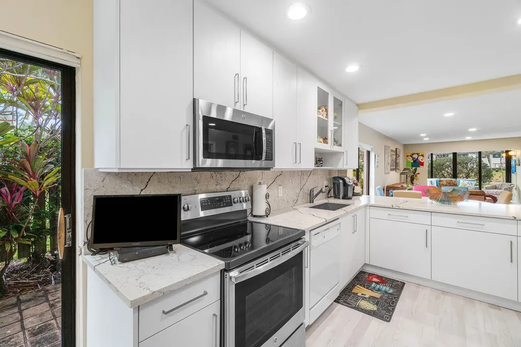 34 Southport Lane Boynton Beach FL 33436