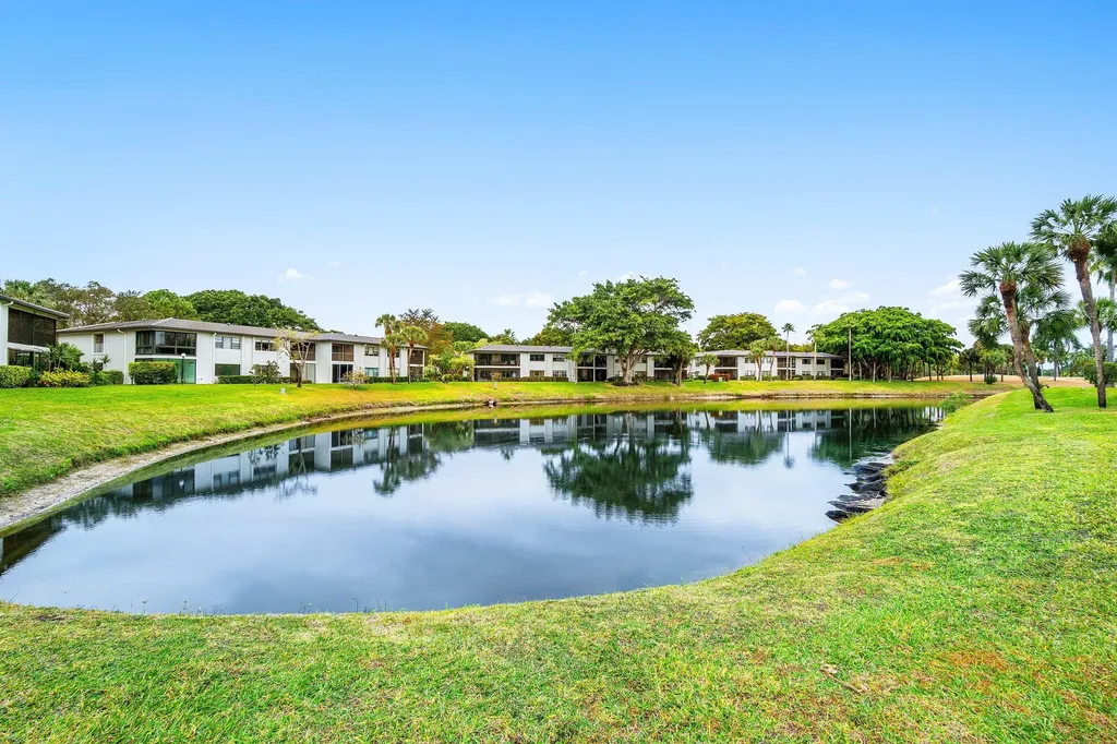 34 Southport Lane Boynton Beach FL 33436