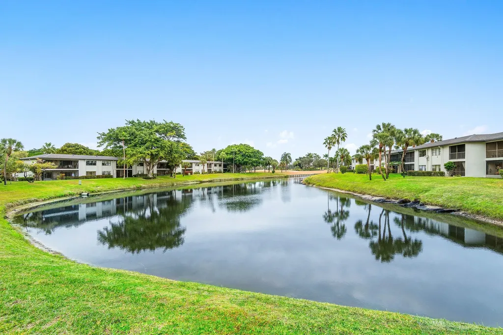 34 Southport Lane Boynton Beach FL 33436