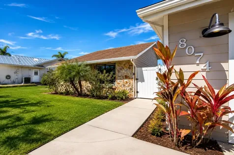 8074 SE River Lane Stuart FL 34997