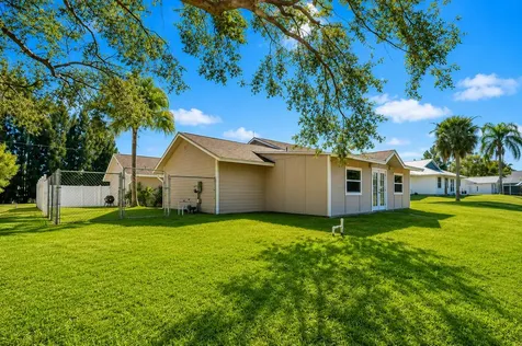 8074 SE River Lane Stuart FL 34997