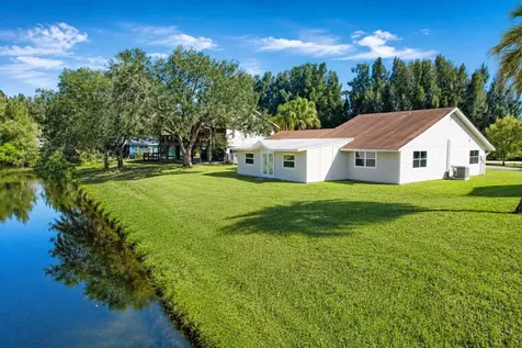 8074 SE River Lane Stuart FL 34997