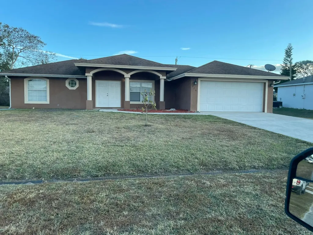976 SW Whittier Terrace Port St Lucie FL 34953