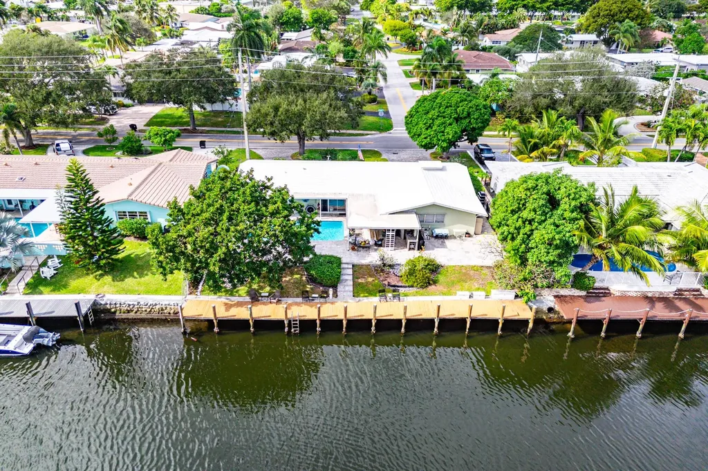 3750 NE 23rd Avenue Lighthouse Point FL 33064