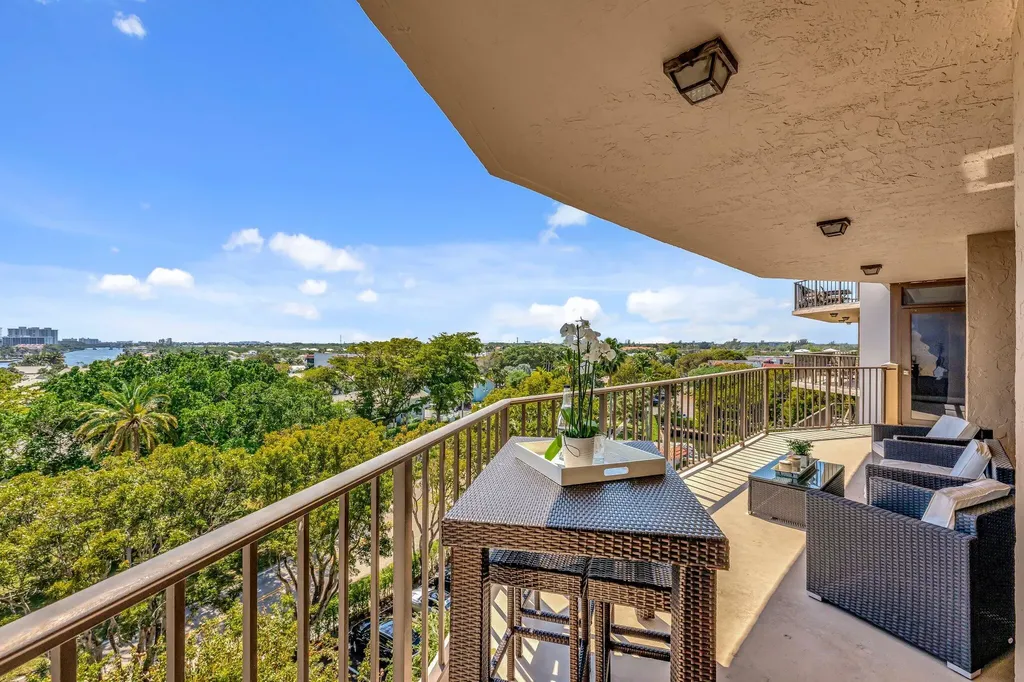 859 Jeffery Street Boca Raton FL 33487