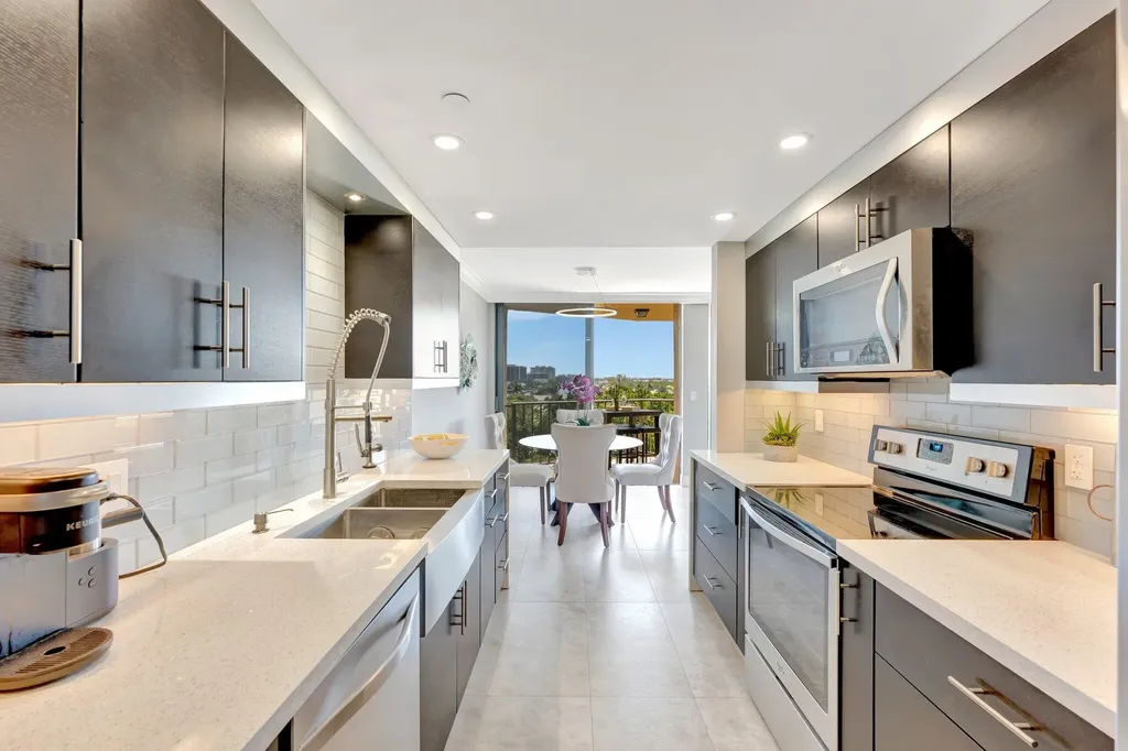 859 Jeffery Street Boca Raton FL 33487