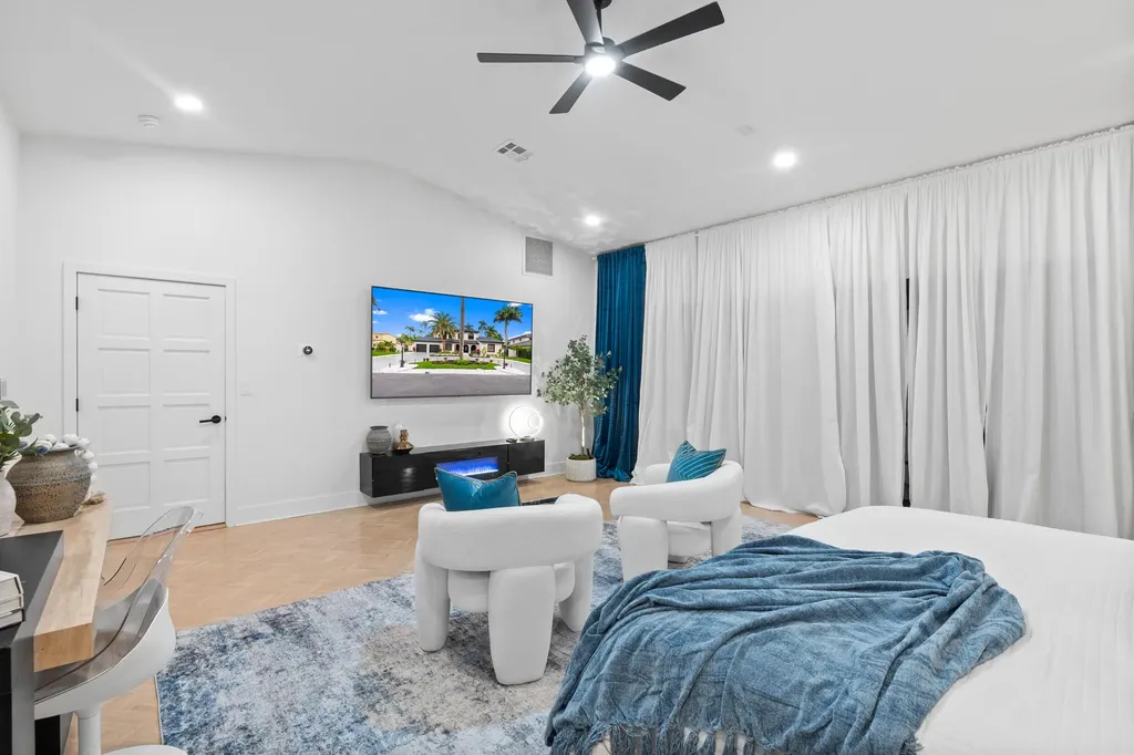 516 Royal Plaza Drive Fort Lauderdale FL 33301