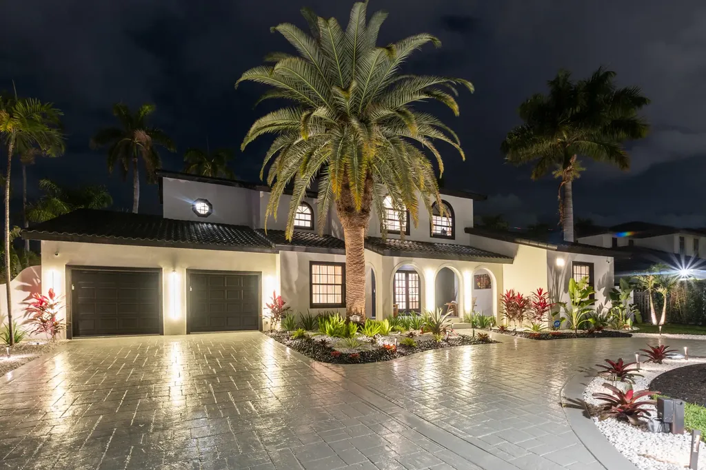 516 Royal Plaza Drive Fort Lauderdale FL 33301