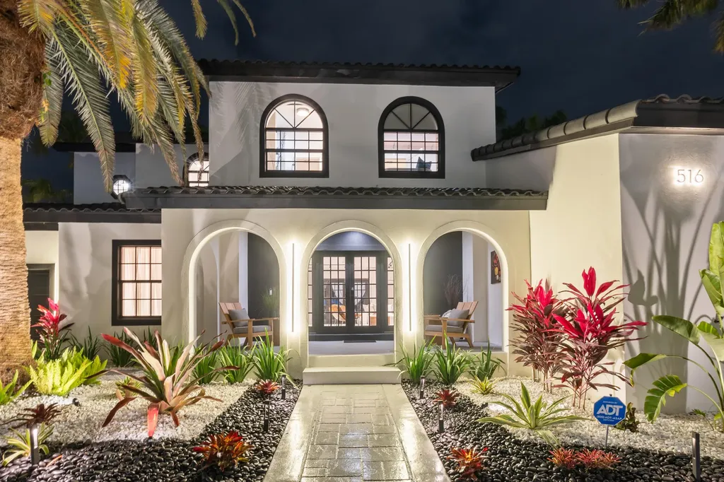 516 Royal Plaza Drive Fort Lauderdale FL 33301